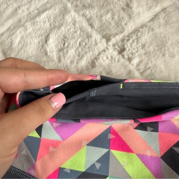 Victoria's Secret VSX | Rainbow Geometric Knockout Capris | Size Medium - Picture 7 of 12